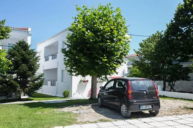 Antonia 3*